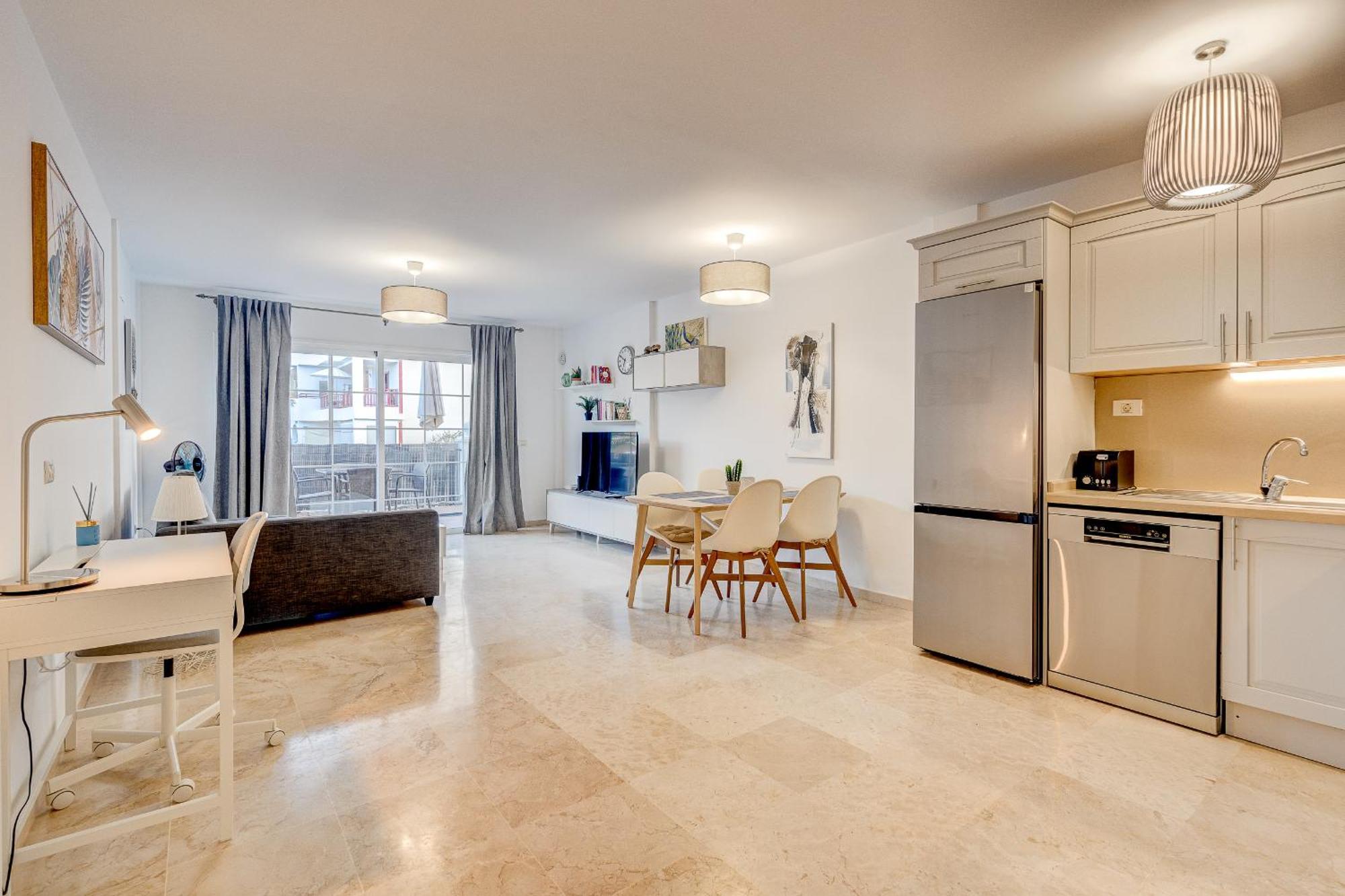 Paraiso Palm Mar Beautiful & Bright Renovated Apartment With Air Conditioning Kültér fotó